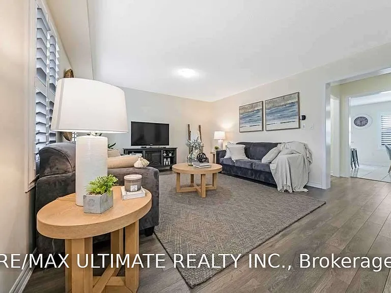 2444 Fall Harvest Cres — Photo 16