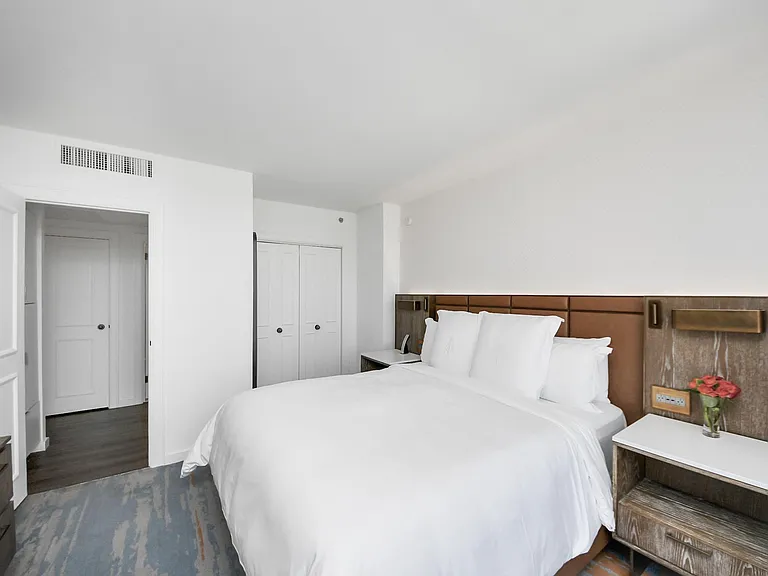 1300 Lamar St #T8 — Photo 22