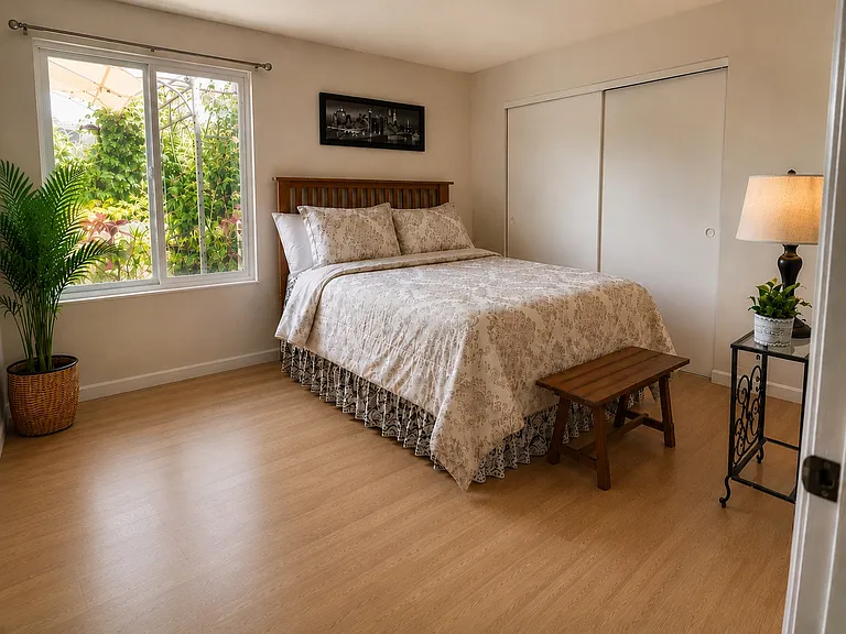 Laguna Ln — Photo 3