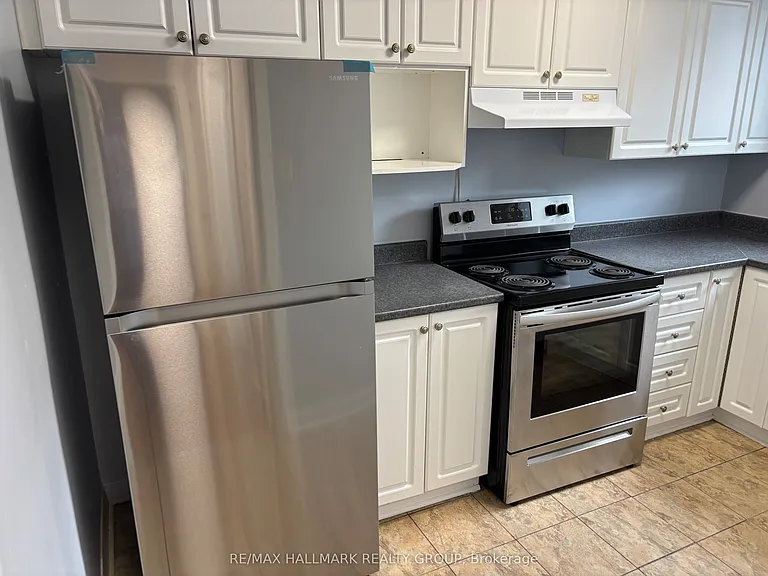 1064 Merivale Rd #2 — Photo 5
