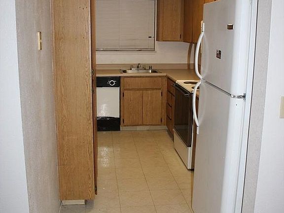2nd image of 1941 Grande Cir APT 7