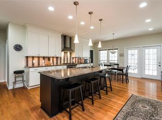 4820 Crownvista Dr, Charlotte, NC 28269