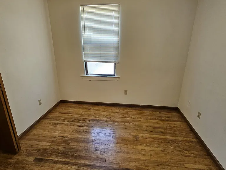 41 Brooks St #8 — Photo 19