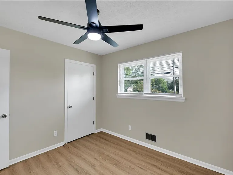 453 Flatlick Rd — Photo 19