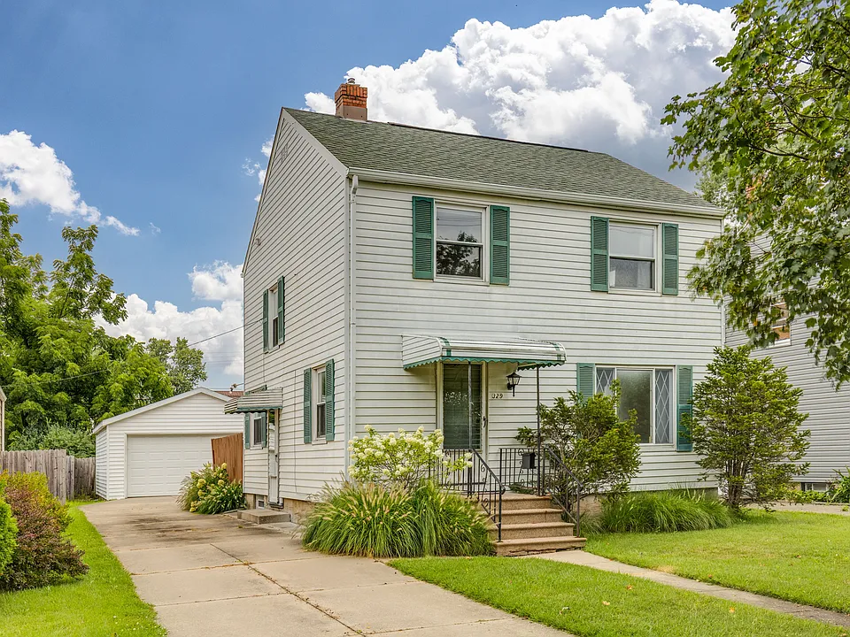 329 Pierce Ave
