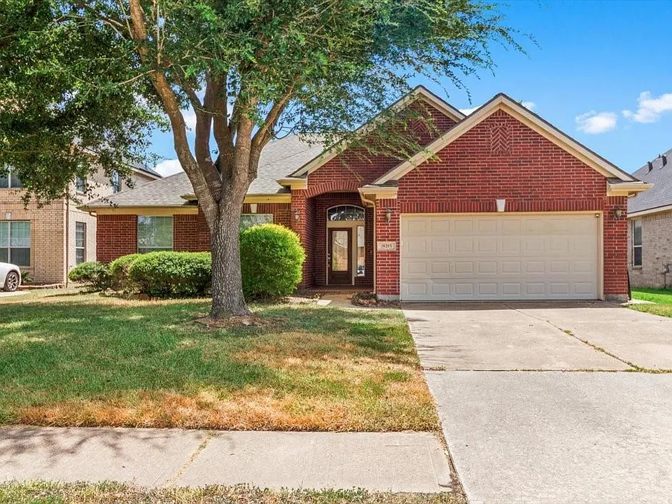 18215 Canyon Cypress Ln