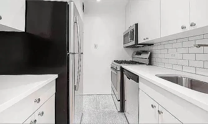 Rented by REAL New York | media 4