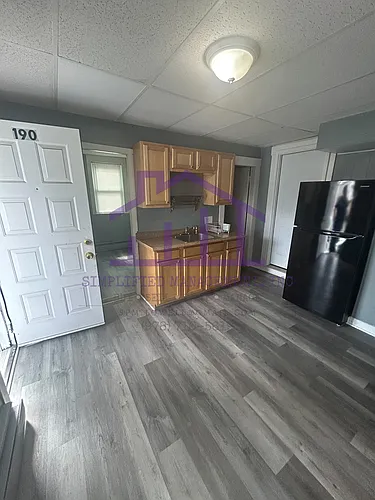 192 Pine St #190 Photo 1