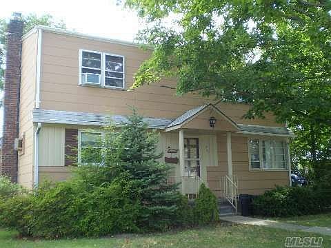 1st image of 214 Hillcrest Dr