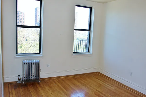 Rented by Julianna Realty Corp | media 60