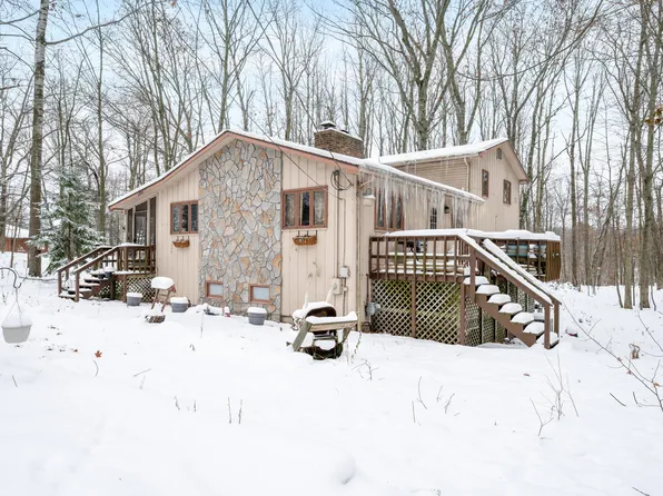 11965 Hudson Bay Dr, Stanwood, MI 49346