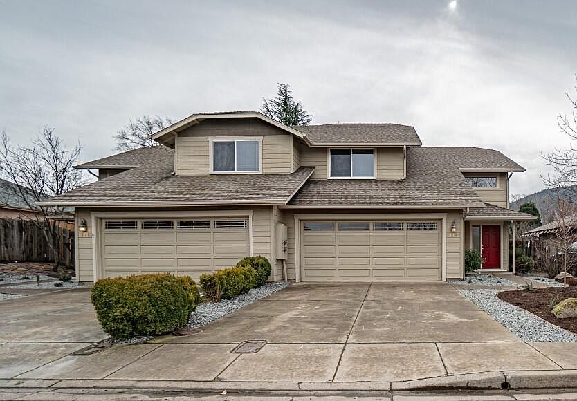 1st image of 119 Oak Meadows Pl