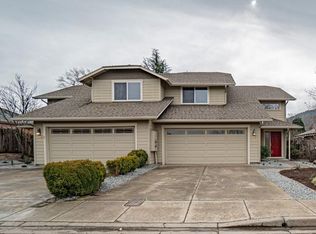119 Oak Meadows Pl, Ashland, OR 97520