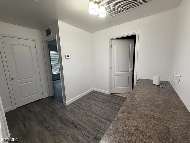623 Summit Ave S — Photo 17