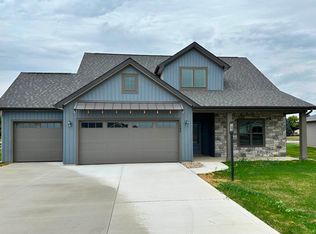 1480 Monte Carlo Dr, Huntertown, IN 46748