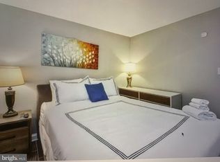 2135 Walnut St APT 901, Philadelphia, PA 19103