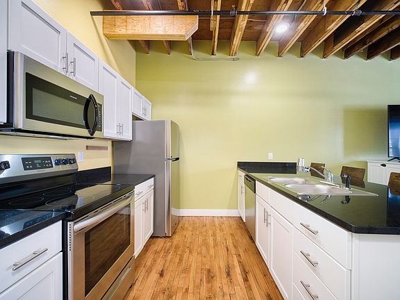 5th image of 86 Washington St #340