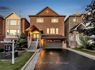 193 Dean Burton Ln, Newmarket, ON L3X 3C4