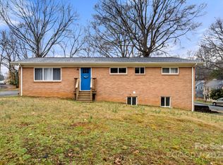 7047 Cheyenne Dr, Charlotte, NC 28262