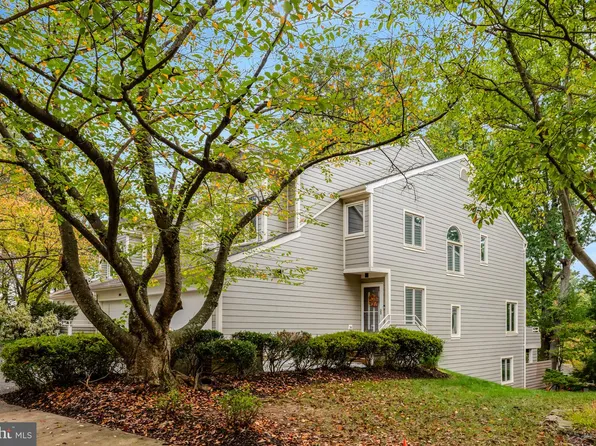 11110 Lakespray Way, Reston, VA 20191