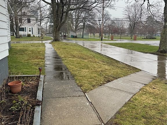 5th image of 5204 Abbott Rd