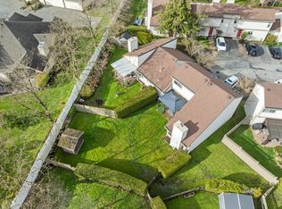 6113 Greenside Dr W, Surrey, BC