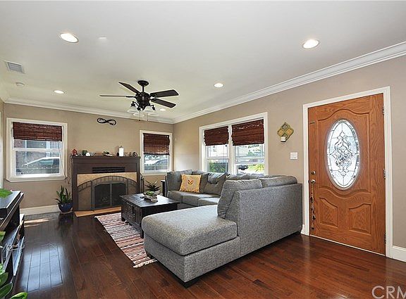 4th image of 25314 Woodward Ave