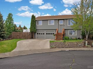 3137 NE Richmond Ct, Bend, OR 97701