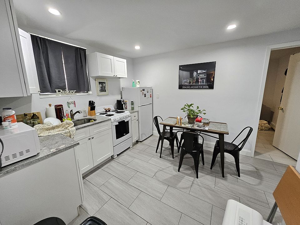 1st image of 2533 Bath Ave #2
