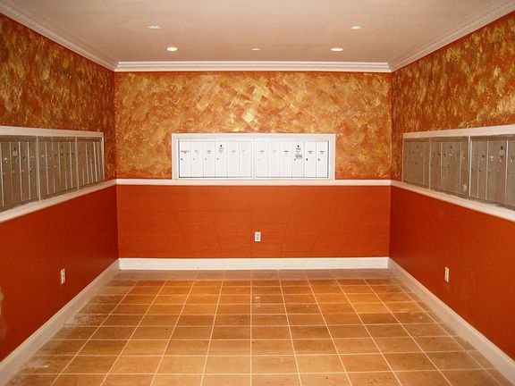 3rd image of 691 Elizabeth Ave #69133