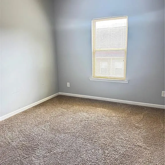 183 Spring Way Sq — Photo 20