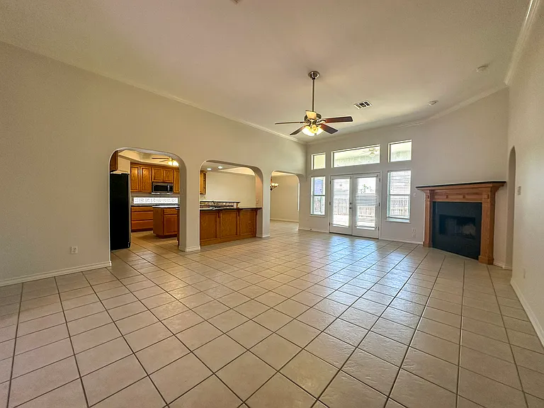 14130 Coquina Bay Ave — Photo 5