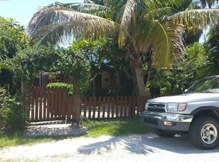140 Mid Island Dr, Fort Myers Beach, FL 33931