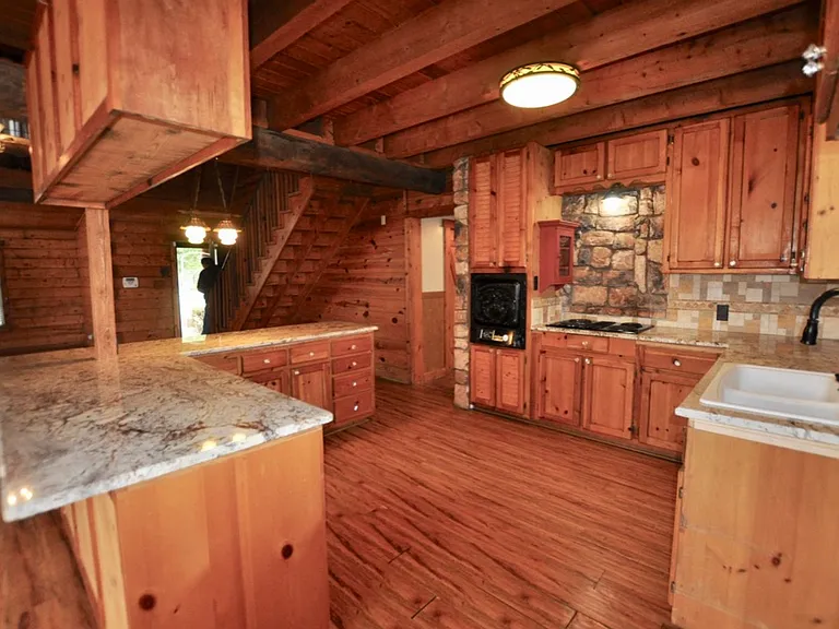 1000 Pritchard Ln — Photo 7