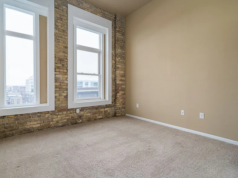 308 Demers - Residential — Photo 15