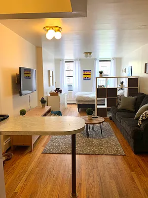 Rented by Corcoran | media 23