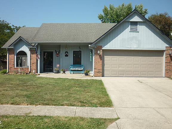 2nd image of 6932 Deerbrook Ct