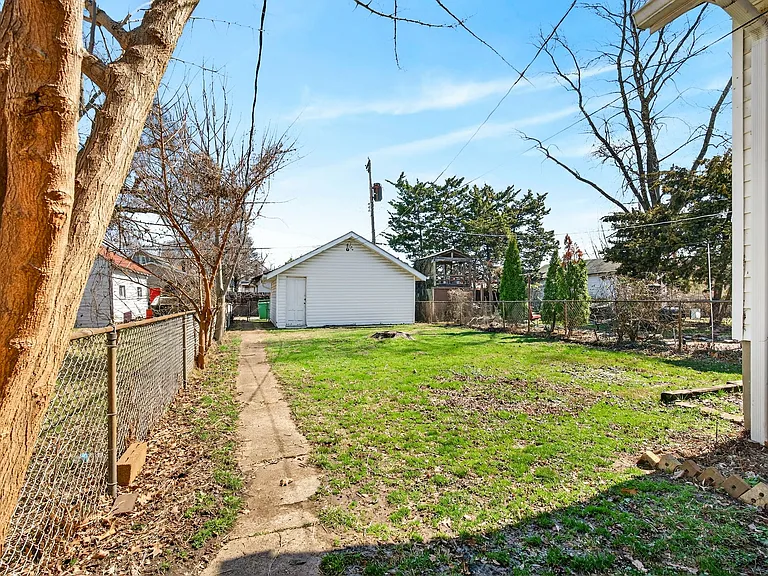 2230 Richert Pl — Photo 27