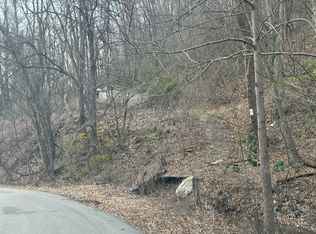 718 Adrian Rd, Charleston, WV 25314