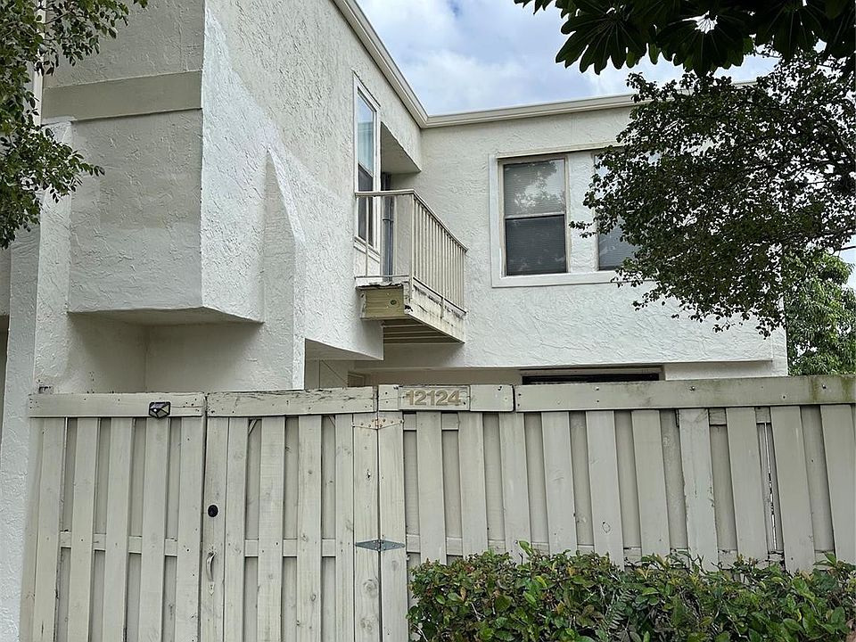 1st image of 12124 Regal Court