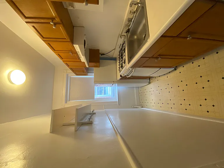 1822 Beacon St #7 — Photo 17