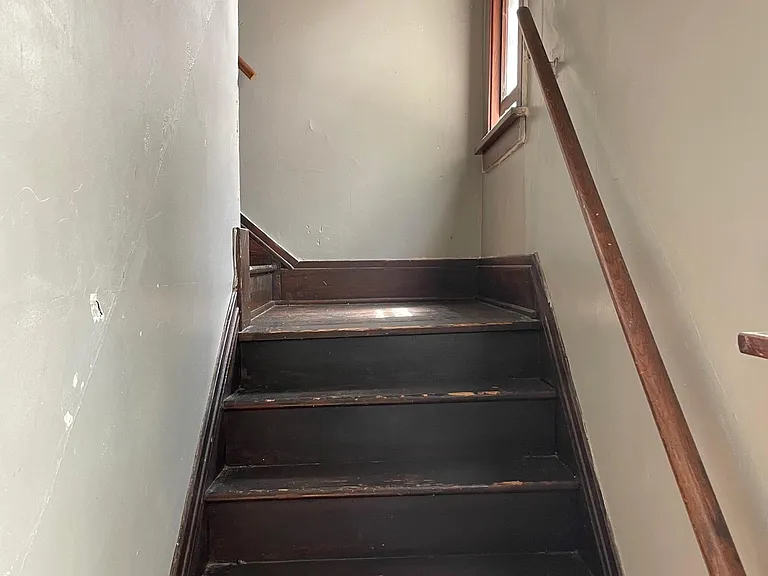 43 Harriet Ave — Photo 3