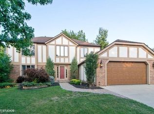 18239 Williamsburg Oval, Strongsville, OH