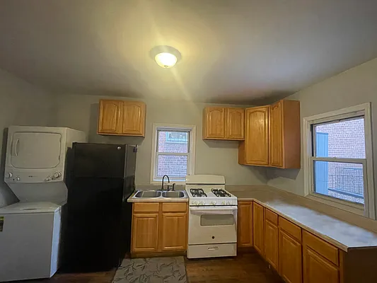 Rented by Primerock Real Estate Group Inc | media 5