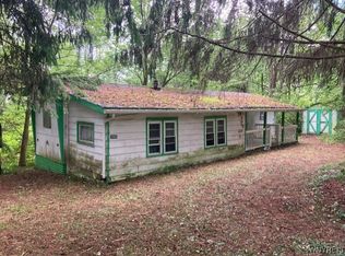 3505 Hermitage Rd, Warsaw, NY 14569