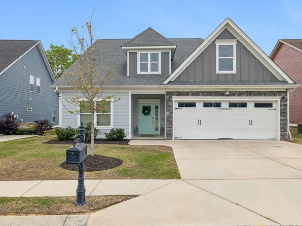 8016 Frostwood Ln, Ooltewah, TN 37363