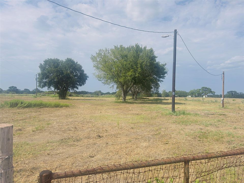2nd image of 3884 Us Highway 90a E