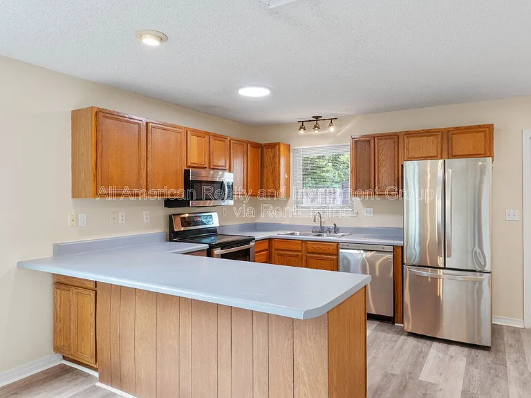 104 Hydac Rd #B — Photo 6