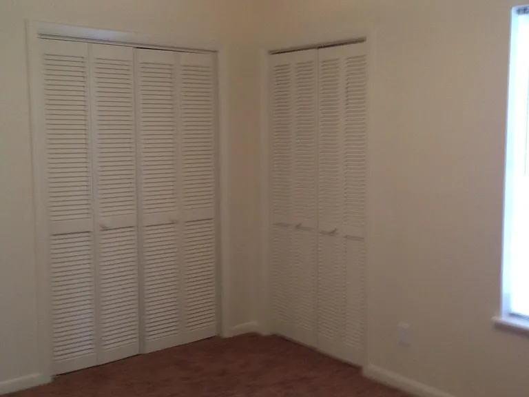 1325 W 12th St #C3 — Photo 20