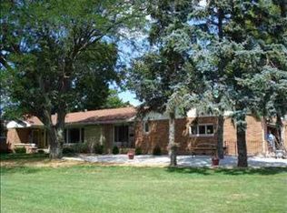 304 E School St, Le roy, IL 61752